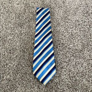 Donald Trump signature collection ties